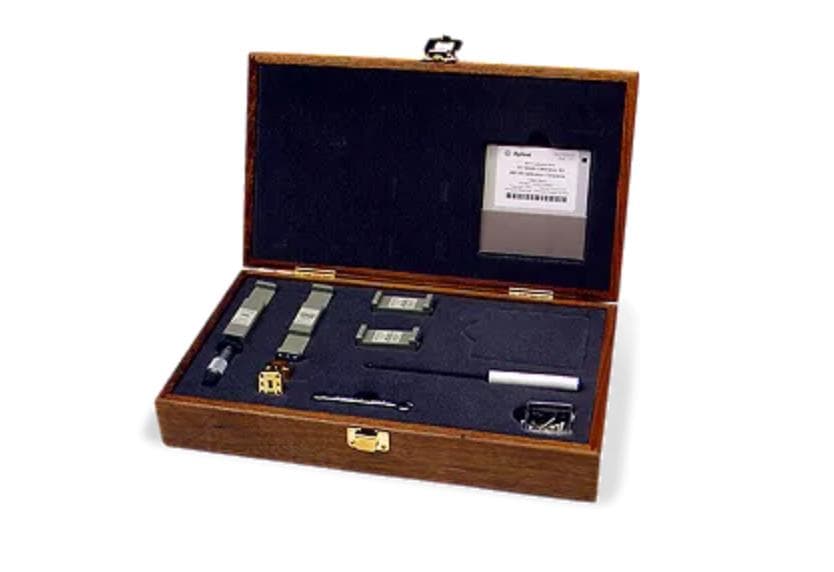 R11644A 机械Calibration套件, 26.5 to 40 GHz, 波导, WR-28