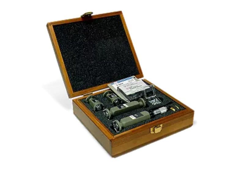 U11644A 机械Calibration套件, 40 to 60 GHz, 波导, WR-19